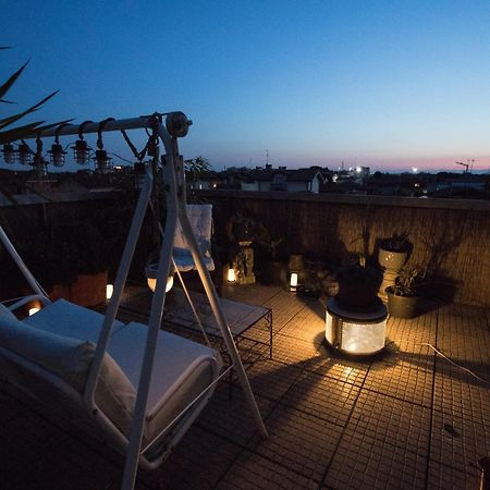 The Little Penthouse Apartment Сереньо Екстериор снимка